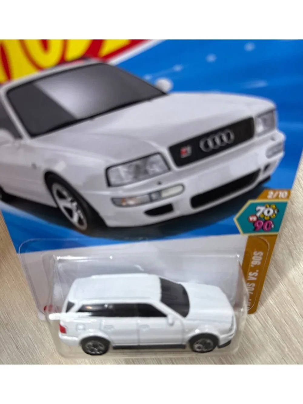 Hot Wheels '94 Audi Avant RS2 HW 70s vs 90s 28/250 2/10 White NOC